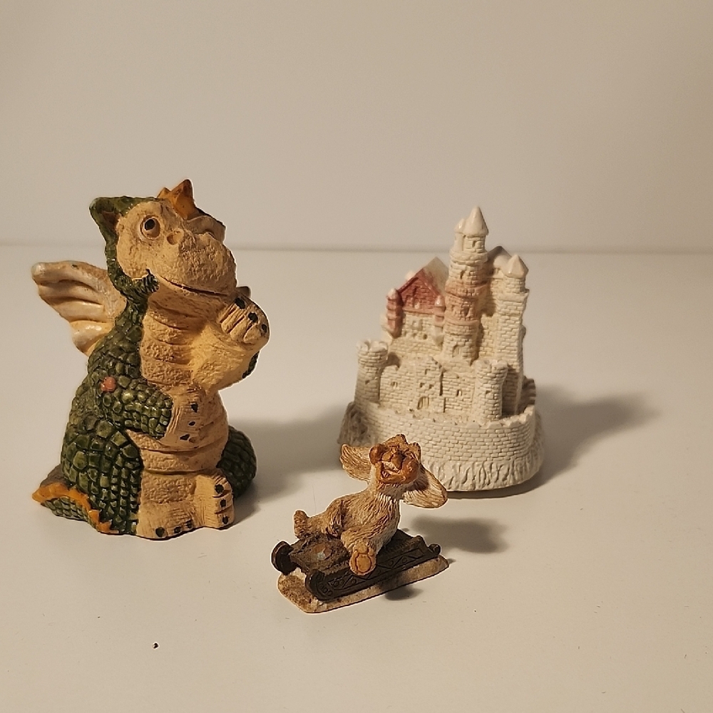 Dragon Figurine Set - Green and Tan